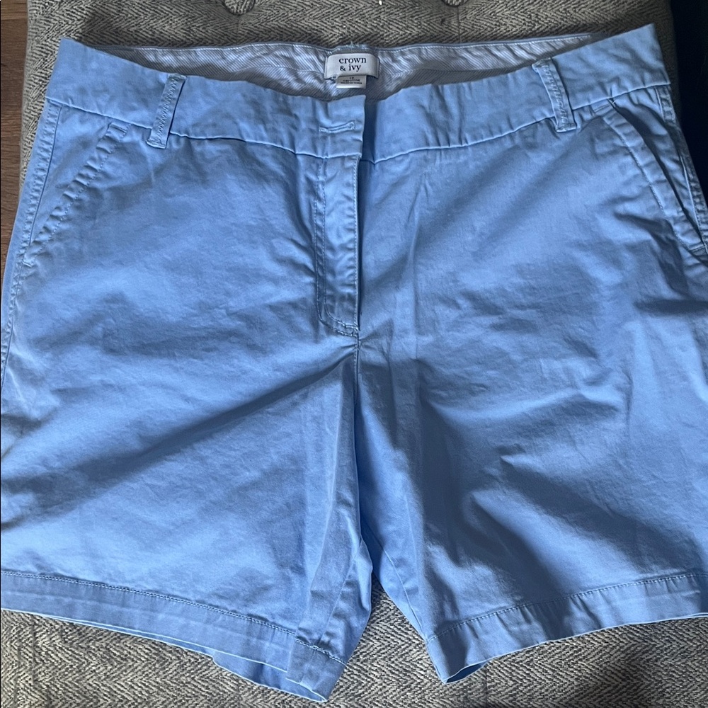 Crown & Ivy Women's Sky Blue Bermudas